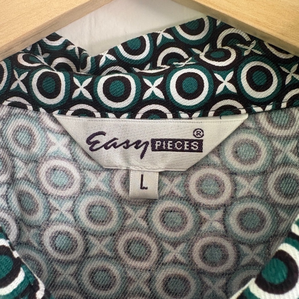 Elegant Green and White Shirt Work Dress- Large - Picture 7 of 9